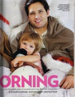 Peter Facinelli dans People Extra Holiday