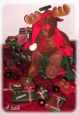 Encore des cadeaux.... cadeau_vert_rouge_002_modifi__1__2_