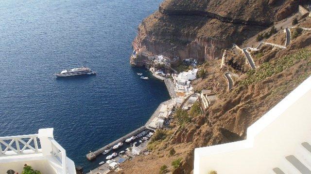 Santorin, un archipel  et une île