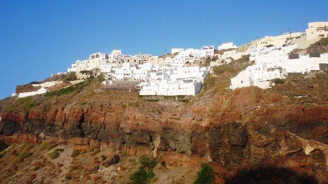 Santorin, un archipel  et une île