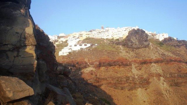 Santorin, un archipel  et une île