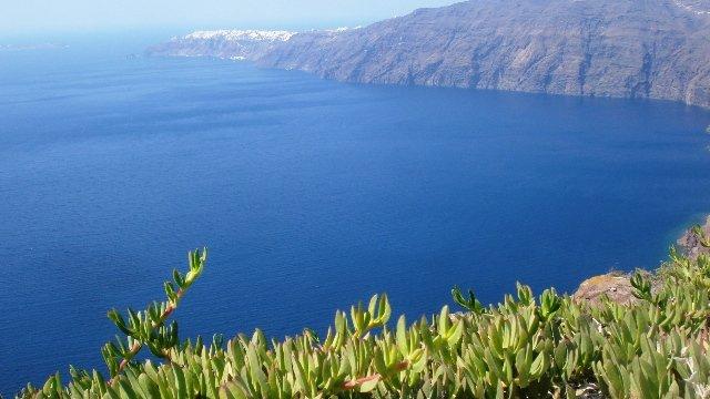 Santorin, un archipel  et une île