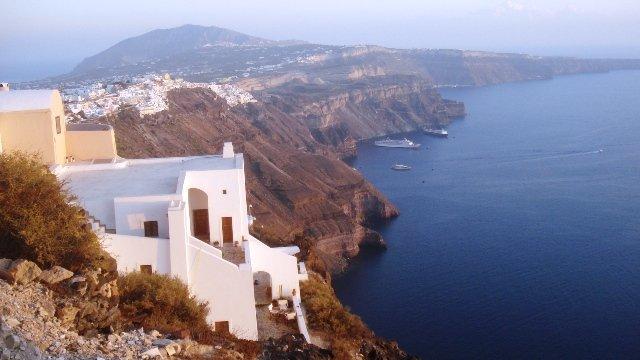 Santorin, un archipel  et une île