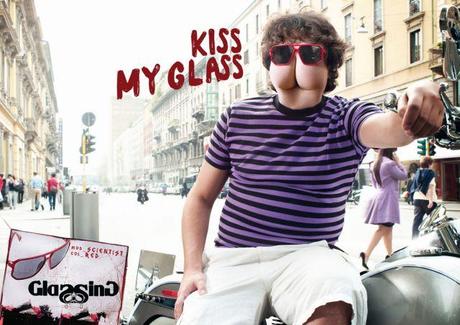Publicités: Kiss my (Gl)ass!