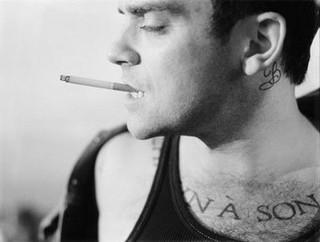 Robbie Williams: Retour en demi-teinte pour l'artiste anglais