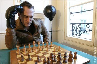 Jean-Luc Chabanon, professeur et joueur d'échecs professionnel, passionné de chess boxing © Cyril Cavalié 