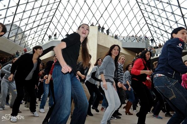 FlashMob pour l'Opération 24jours pour 24 Enfants.