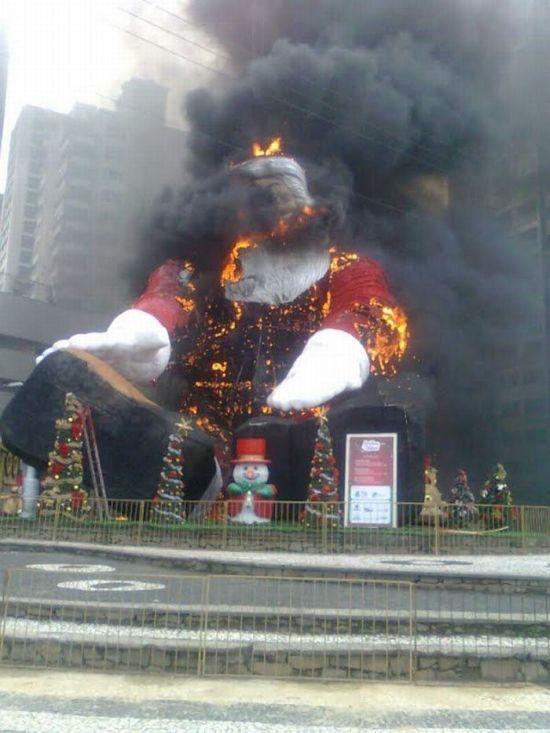On a brûlé le Père Noël