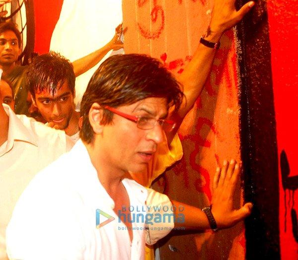 Shahrukh Khan rend hommage aux martyrs du 26/11/08