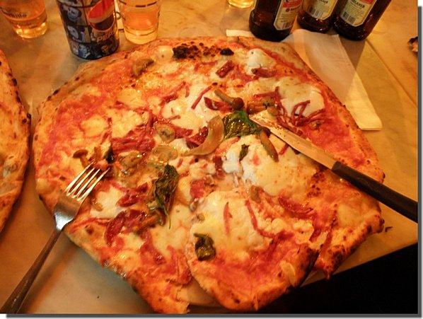 pizza a napoli
