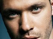 Will Young s'en sort bien