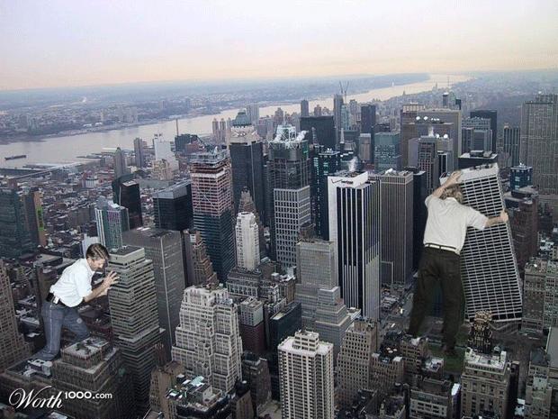 photoshopped-city-giants