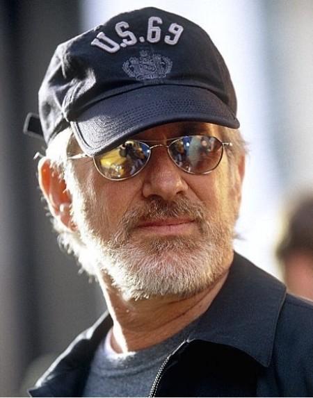 Steven Spielberg abandonne le projet Harvey