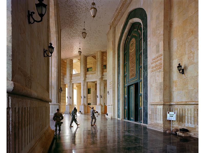 Quelques photos de Richard Mosse sur les ex-palais de Saddam (et autres)