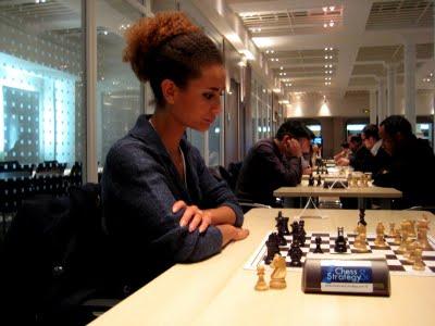 Aurélie Dacalor ce soir au Téléthon © Chess & Strategy