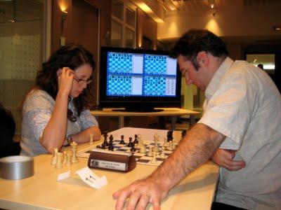 Retransmission en Live sur écran plasma © Chess & Strategy