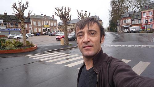 06/12/2009In Saint Georges du Vievre under the rain.A Sai...