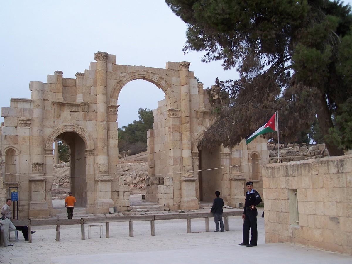 JORDANIE 2 : JERASH ET AUTRES SITES.