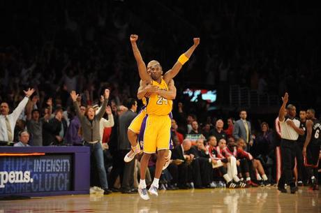 Heat 107 @ Lakers 108 (04.12.2009)