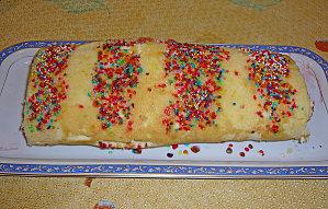 Biscuit roulé fraise-fleur d'oranger