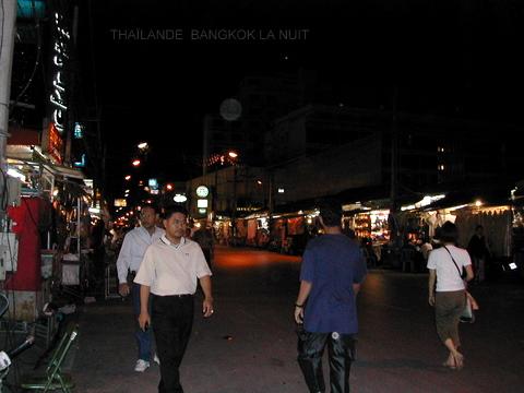 bangkok-la-nuit.1260275830.JPG