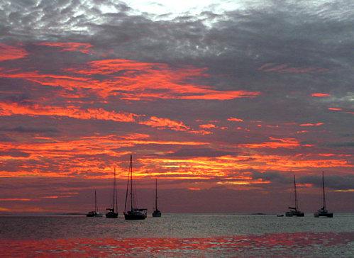 Coucher-de-soleil-orange-GP-Moorea.jpg
