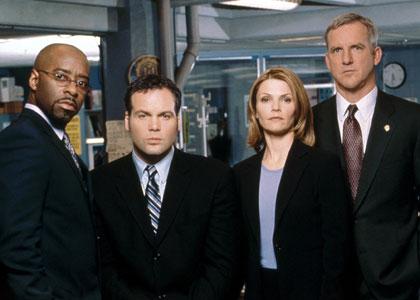 17/12 | AUDIENCES Fr du 16/12 : TF1 en petite forme, M6 se place 2ème