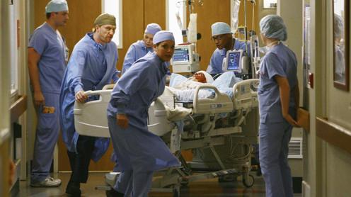 18/12 | AUDIENCES Fr du 17/12 : Grey's Anatomy en grande forme!