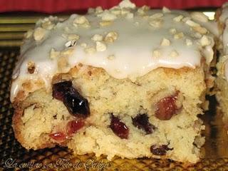 Brownies au chocolat blanc,canneberges et aux noisettes