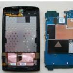 xperia-x10-demonte-01 Les entrailles du Sony Ericsson Xperia X10
