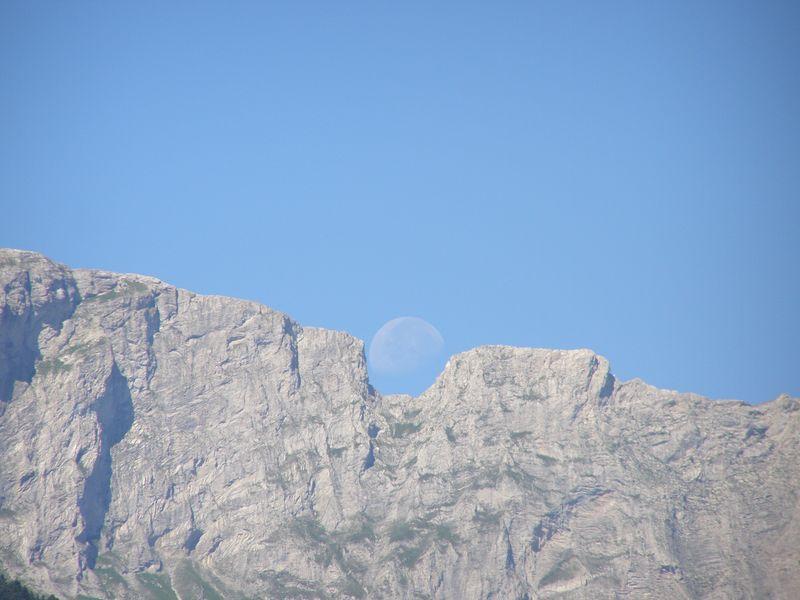 La lune (Anonyme VIII ème siècle)