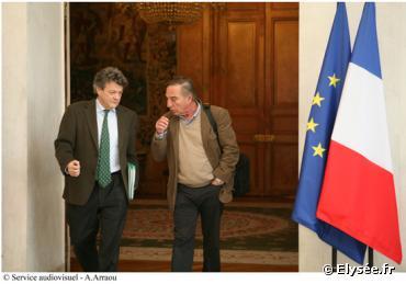 Face aux ONG, Sarkozy expose ses engagements pour l'après Copenhague