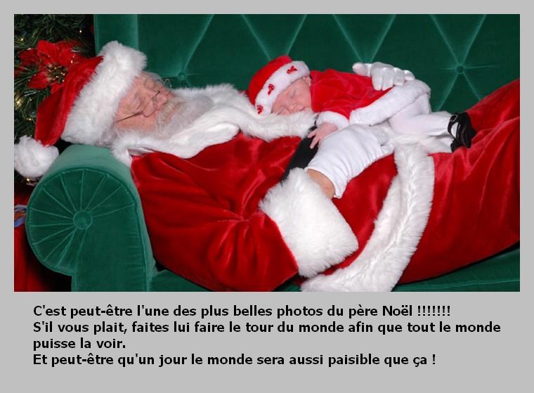 Bébé et père Noel