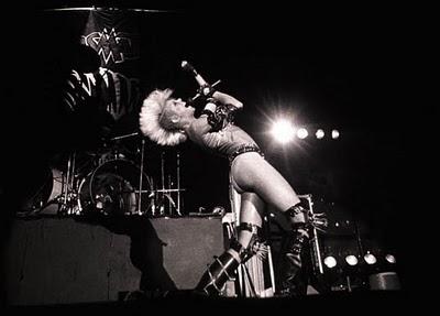 Wendy O Williams, The Plasmatics et des Tronconneuses