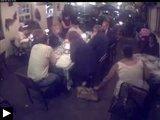Videos: Comment faire voler mains dans restaurants