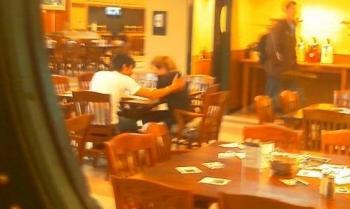 Emma Watson et Rafael Cebrian à la cafetariat de Brown