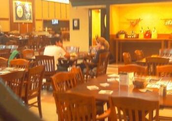 Emma Watson et Rafael Cebrian à la cafetariat de Brown