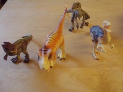 Impressionnabilité et dinosaures (vivants, figurines et dessinés)