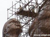 statue mètres haut, édifiée Dakar