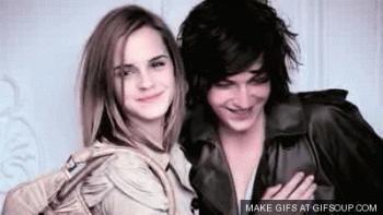 Emma Watson égérie de la collection BURBERRY 2010