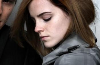 Emma Watson égérie de la collection BURBERRY 2010