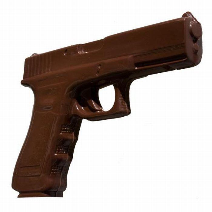 Des armes en chocolat