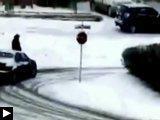 videos: voiture glisse piéton pièton chanceux Meknes