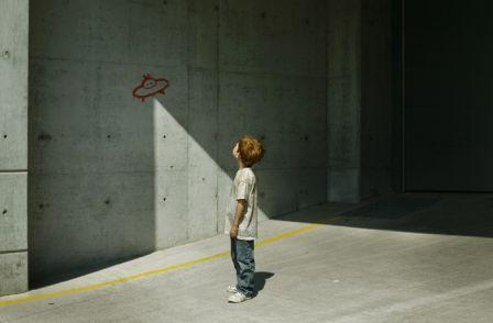 OVNI entre graff et photo : les Martiens arrivent, la preuve