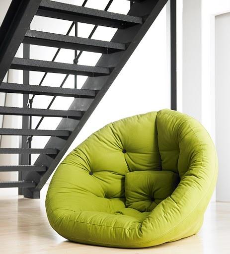 Nest, le fauteuil qui se transforme en matelas futon - Paperblog