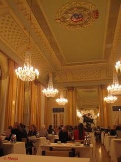 Orgie  de gâteaux à l'hôtel d'Angleterre