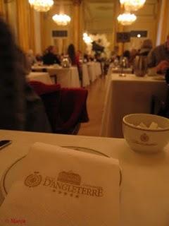 Orgie  de gâteaux à l'hôtel d'Angleterre