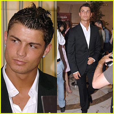 Le Portugais Cristiano Ronaldo a détrôné l'Anglais David Beckham, comme icône publicitaire mondiale dans le monde du football