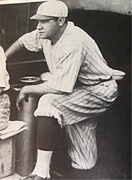 Babe Ruth dans l'uniforme des Yankees.