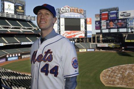 Jason Bay avec luniforme des Mets de New York. Son rôle consistera à redonner de la puissance à une attaque en berne en 2009. Photo PC.